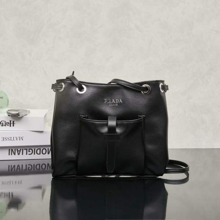Picture of Prada Handbags _SKUfw226957084fw